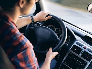 Ubezpieczenie samochodu - jakie dokumenty powinien mieć w samochodzie każdy kierowca