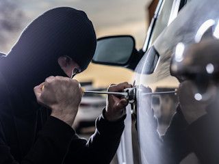 Nowoczesne rozwiązania w zabezpieczaniu samochodu przed kradzieżą.