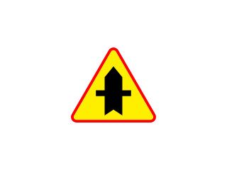 A-6a: skrzyżowanie z drogą podporządkowaną występującą po obu stronach