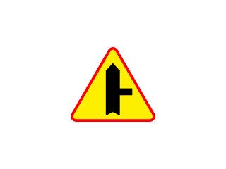 A-6b: skrzyżowanie z drogą podporządkowaną występującą po prawej stronie