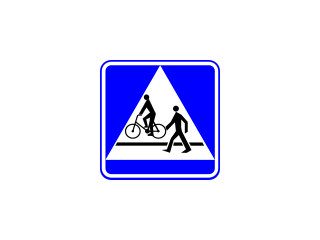 D-6b: przejście dla pieszych i przejazd dla rowerzystów