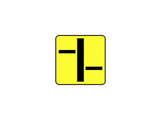 T-6b: tabliczka wskazująca układ dróg podporządkowanych
